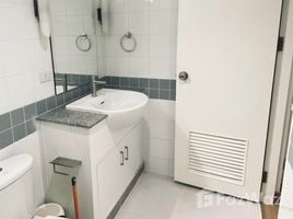 1 спален Квартира в аренду в Plus 38 Hip , Phra Khanong