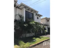 2 Habitación Apartamento en alquiler en Laureles de Escazu: Beautiful Two-story Apartment with an excellent location., Escazu