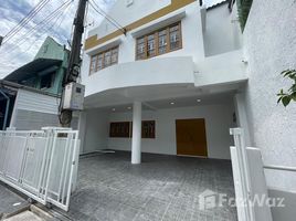 4 chambre Maison de ville à vendre à Thanawan Place., Krathum Lom