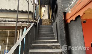 Studio Retail space for sale in Khlong Tan Nuea, Bangkok 