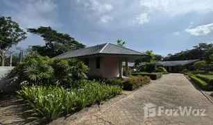 2 Bedrooms Villa for sale in Sam Phraya, Phetchaburi 