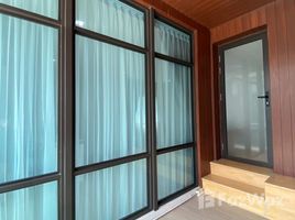 3 спален Таунхаус на продажу в Plex Bangna, Bang Kaeo