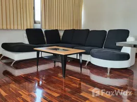 2 Schlafzimmer Wohnung zu verkaufen im Citi Resort Sukhumvit 49, Khlong Tan Nuea