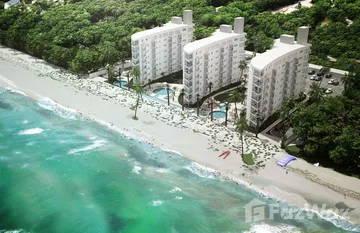 Las Olas Towers Ocean front Playa La Barqueta in Guarumal, ベラガス