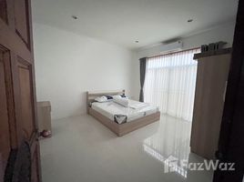 2 Schlafzimmer Reihenhaus zu vermieten im Anocha Village, Thep Krasattri