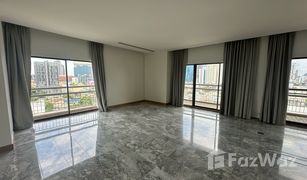 4 Bedrooms Penthouse for sale in Phra Khanong Nuea, Bangkok Castle Hill Mansion