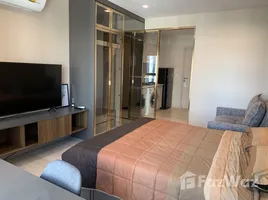 Studio Condo for rent at Life One Wireless, Lumphini