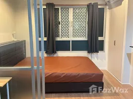 Studio Apartment for sale at Lumpini Ville Ramkhamhaeng 60/2, Hua Mak