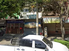 4 спален Магазин for sale in Пращет, Бангкок, Dokmai, Пращет