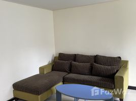 1 chambre Appartement à louer à , Khlong Toei