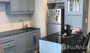 1 Bedroom Condo for sale in Thanon Phaya Thai, Bangkok Noble Revent