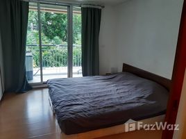 1 спален Кондо в аренду в The Niche Sukhumvit 49, Khlong Tan Nuea