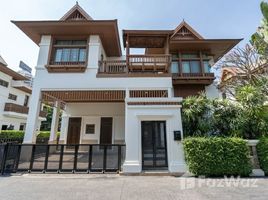 4 спален Дом в аренду в L&H Villa Sathorn, Chong Nonsi