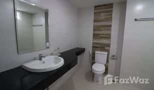 Кондо, 2 спальни на продажу в Na Chom Thian, Паттайя Grand View Condo Pattaya