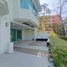 3 Habitación Adosado en venta en Prompak Place, Khlong Tan Nuea