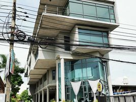 1,000 m² Office for rent in Thailand, Suan Luang, Suan Luang, Bangkok, Thailand