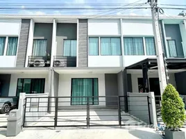 3 Habitación Adosado en alquiler en Grande Pleno Phahol - Vibhavadi, Khlong Nueng, Khlong Luang