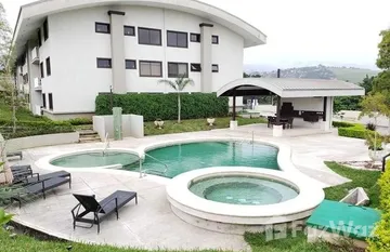 Apartment For Sale in Lomas de Ayarco Sur in , 카르타고