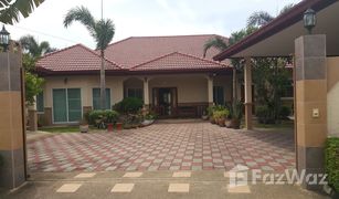 4 Schlafzimmern Villa zu verkaufen in Nong Pla Lai, Pattaya 