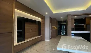 5 Bedrooms Villa for sale in Ratsada, Phuket Siwalee Rasada