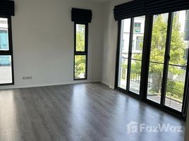 6 Bedroom Townhouse for sale at THE SONNE Srinakarin – Bangna, Dokmai, Prawet
