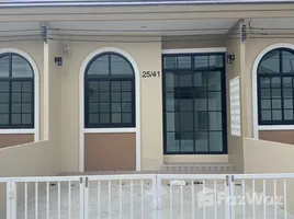 ขายทาวน์เฮ้าส์ 2 ห้องนอน ใน โรงพยาบาลมิชชั่นภูเก็ต, รัษฎา, รัษฎา