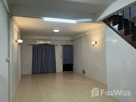 2 Schlafzimmer Reihenhaus zu vermieten im Sanphawut Townhouse, Bang Na, Bang Na