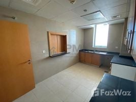 2 спален Квартира на продажу в Julphar Residential Tower, Julphar Towers, Al Nakheel