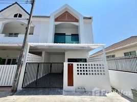 3 chambre Maison de ville à vendre à Baan Nattakamol Damrong 2., Talat Yai