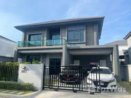 4 Bedroom House for rent at Venue ID Mortorway-Rama9, Khlong Song Ton Nun