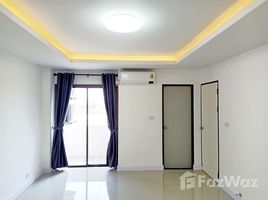1 спален Кондо на продажу в Thippharoek Condominium, Bang Bamru