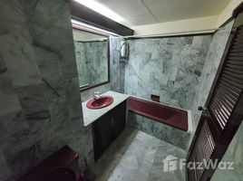 2 спален Кондо в аренду в Supalai Place, Khlong Tan Nuea