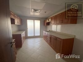 2 спален Квартира на продажу в Golf Apartments, Al Hamra Village