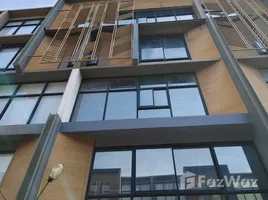 6 Bedroom Townhouse for sale at The Pride Sukhunvit 77, Suan Luang, Suan Luang