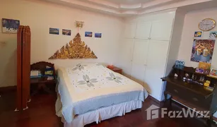 7 Bedrooms Shophouse for sale in Patong, Phuket 