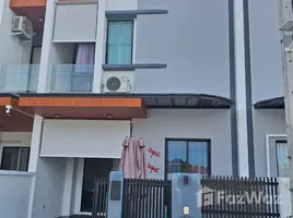 ทาวน์เฮ้าส์ 3 ห้องนอน ให้เช่า ในทำเล ฉลอง, ภูเก็ต, ฉลอง, เมืองภูเก็ต