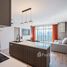 2 спален Кондо в аренду в Rhythm Ekkamai Estate, Khlong Tan Nuea