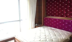 Кондо, 2 спальни на продажу в Bang Yi Ruea, Бангкок The Room Sathorn-Taksin