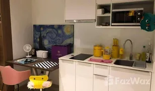 1 Schlafzimmer Wohnung zu verkaufen in Suriyawong, Bangkok Ashton Silom