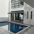 4 спален Дом в аренду в The Noble Ekkamai 22, Khlong Tan Nuea