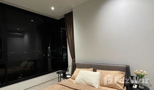 2 Bedrooms Condo for sale in Bang Lamphu Lang, Bangkok Chapter Charoennakorn-Riverside