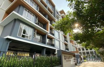 Quartz Residence in Khlong Toei, Bangkok