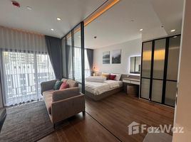 1 спален Кондо в аренду в Muniq Sukhumvit 23, Khlong Toei Nuea