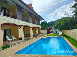 วิลล่า 10 ห้องนอน ให้เช่า ในทำเล ราไวย์, ภูเก็ต, ราไวย์