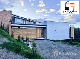 4 Bedroom House for sale in Canar, Deleg, Deleg, Canar