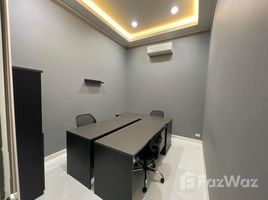 68.86 кв.м. Office for sale in Таиланд, Thung Mahamek, Сатхон, Бангкок, Таиланд