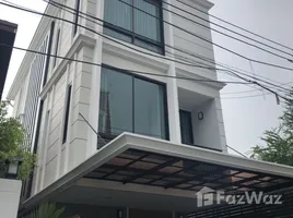 3 спален Дом for rent in Бангкок, Phra Khanong Nuea, Щаттхана, Бангкок