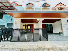 3 chambre Maison de ville à vendre à Sri Suchart Grand View 3., Ratsada