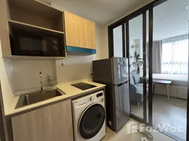 Studio Condo for rent at The Muve Pradipat, Sam Sen Nai
