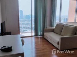 Студия Кондо в аренду в Villa Sathorn, Khlong Ton Sai, Кхлонг Сан